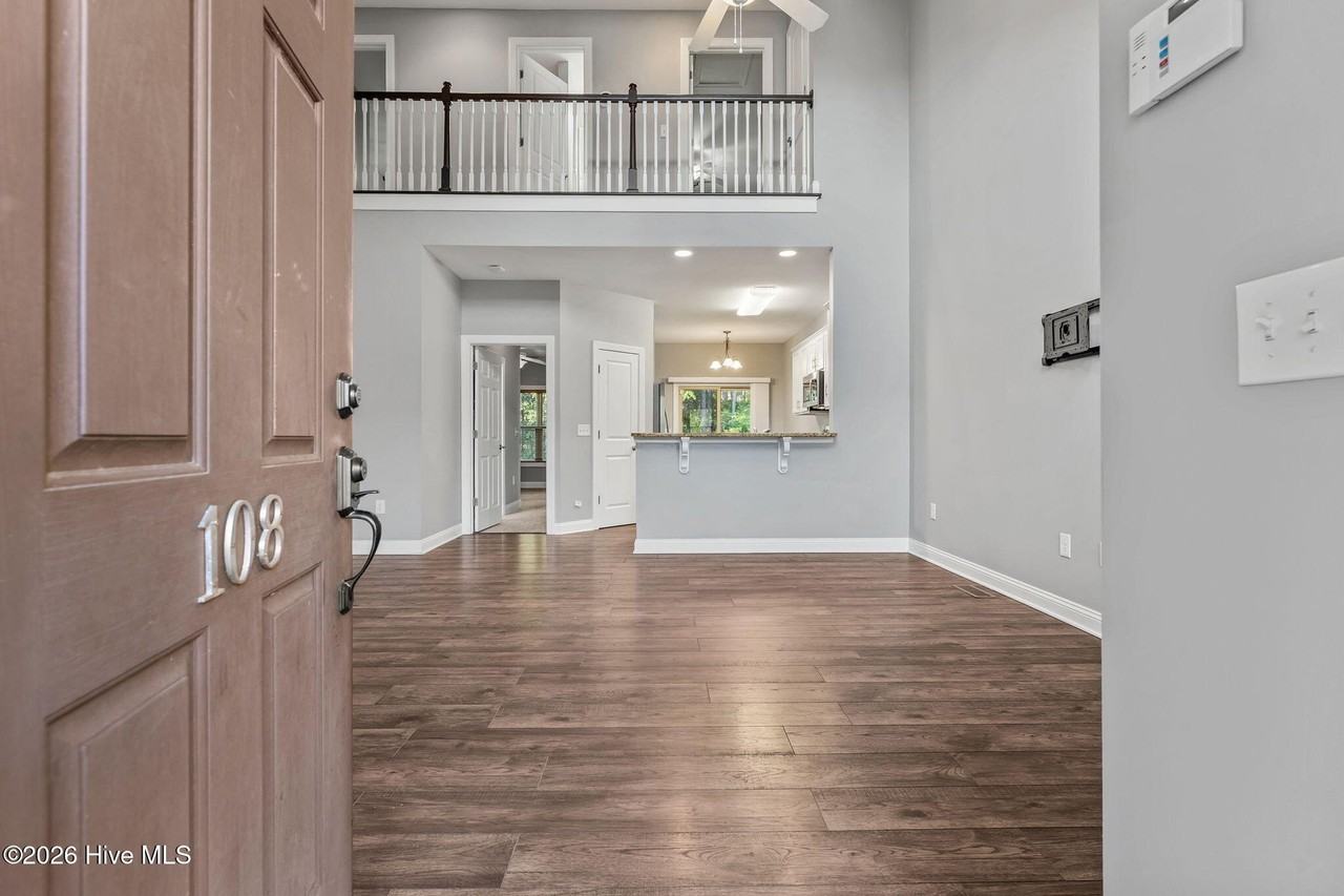 108 Cypress Cir - Photo 6 of 45