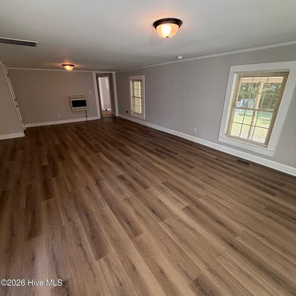 6164 N Highland Blvd - Photo 7 of 19