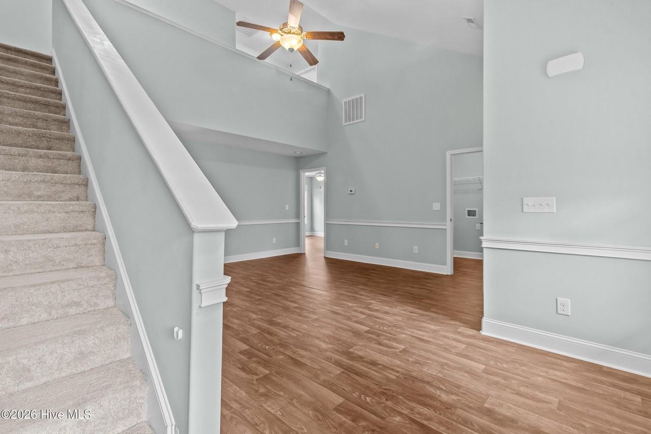 100 Catfish Ct - Photo 2 of 29