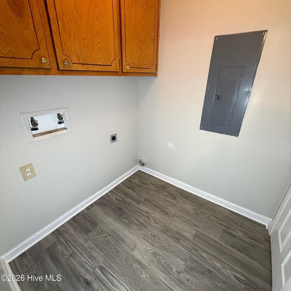 2345 Vineyard Dr #E5 - Photo 6 of 13