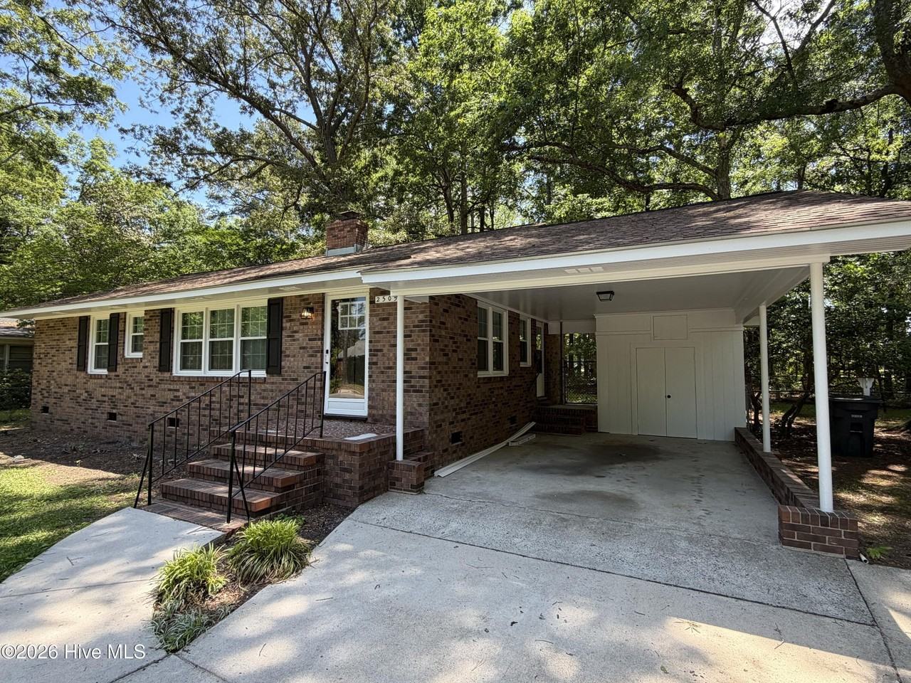 2505 Winstead Rd - Photo 2 of 9