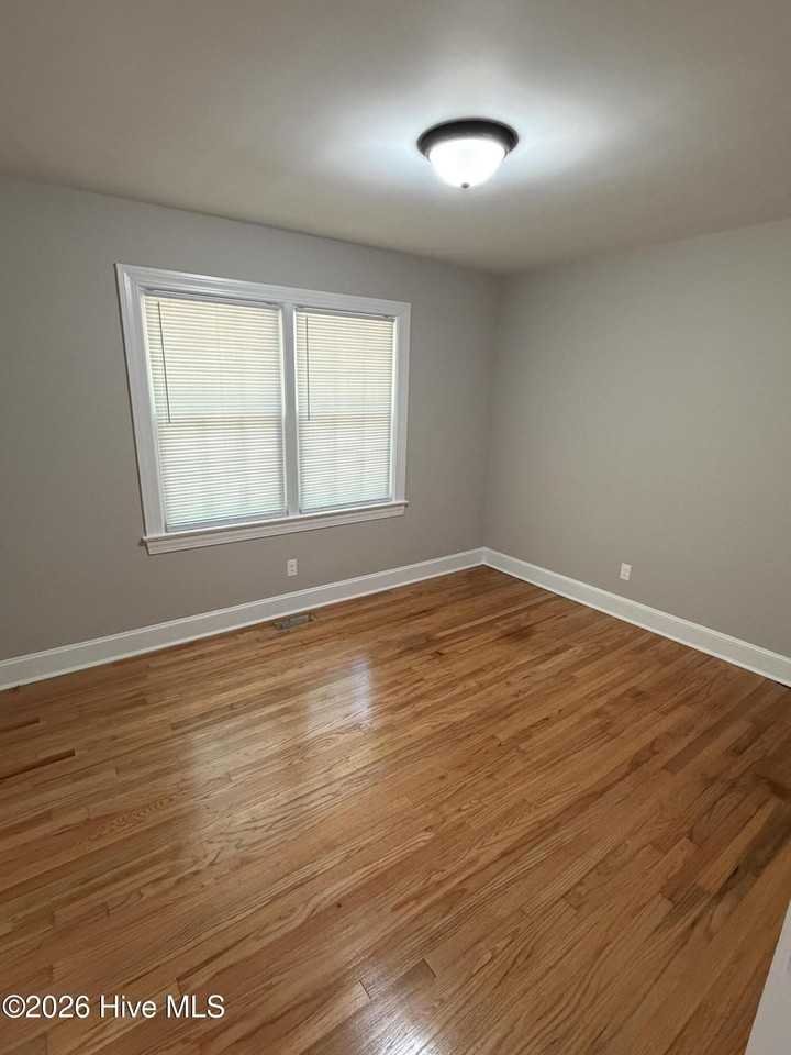2505 Winstead Rd - Photo 6 of 9