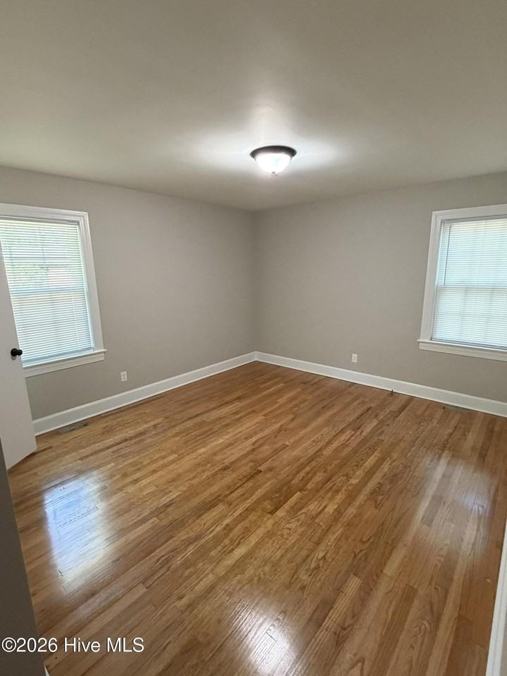 2505 Winstead Rd - Photo 7 of 9