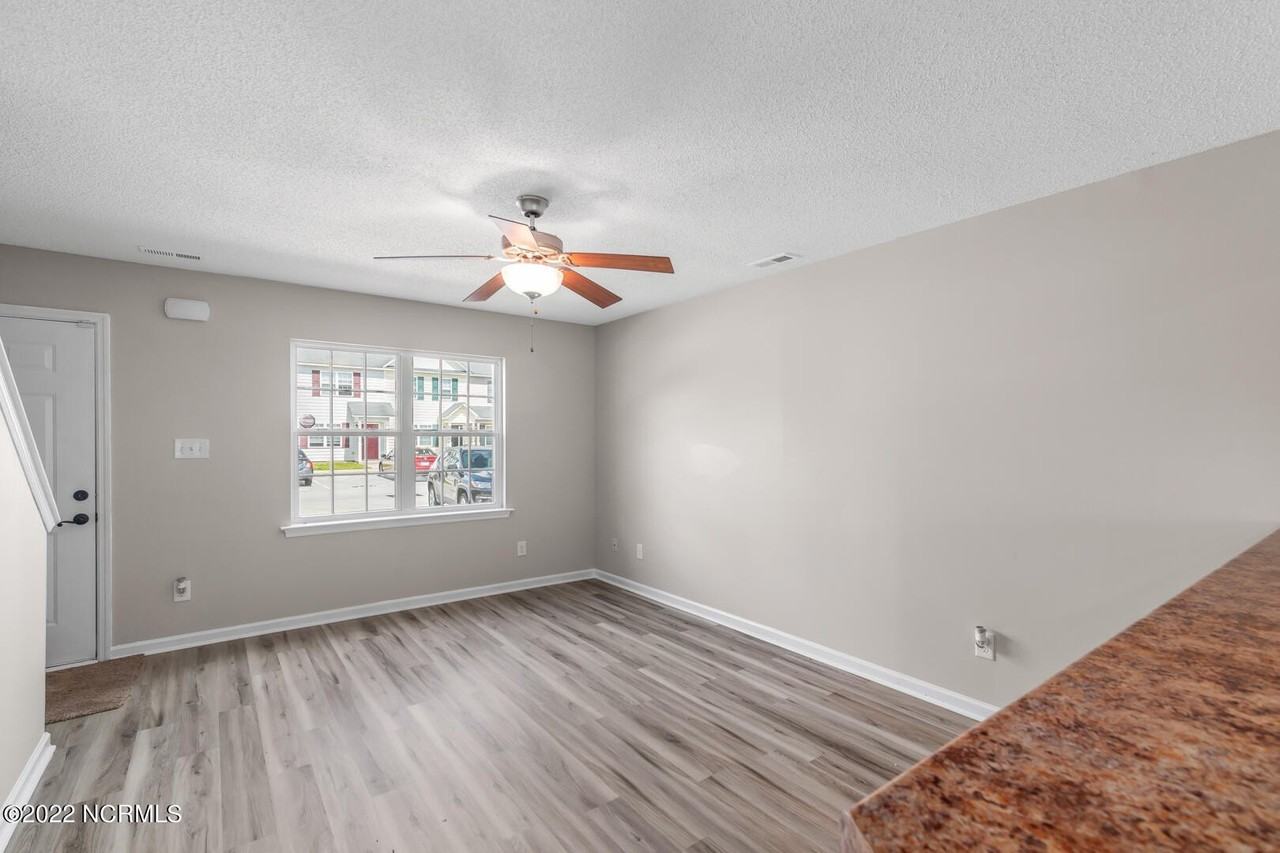 1004 Banister Loop - Photo 6 of 27