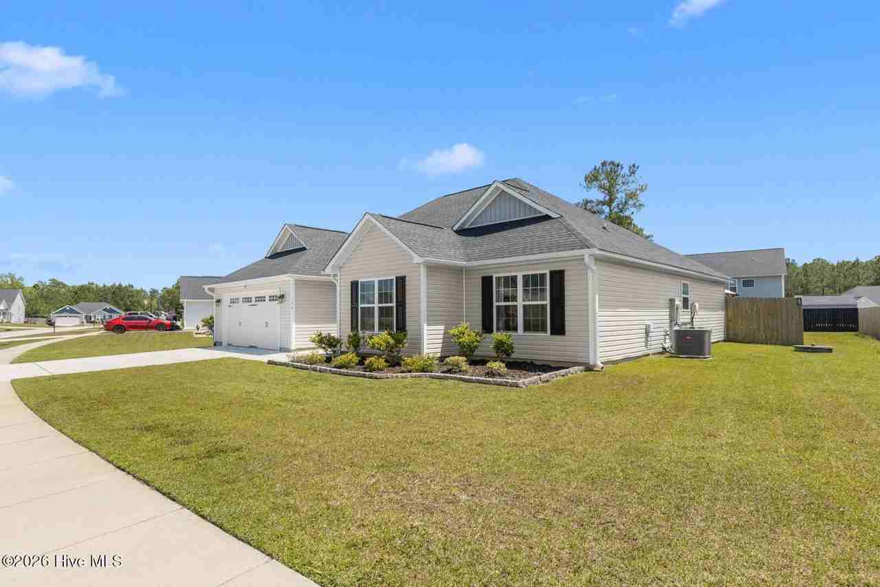198 Moonstone Ct - Photo 3 of 26