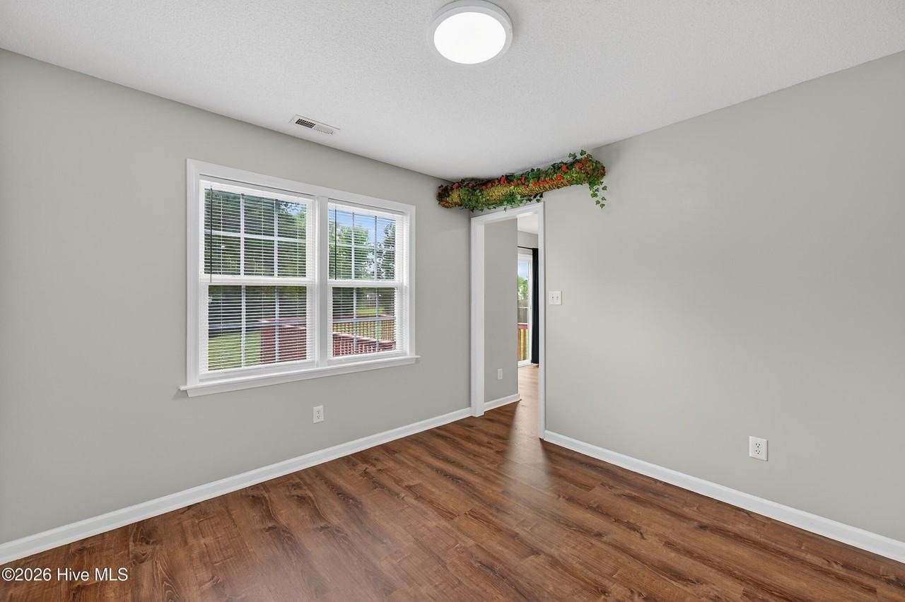 111 Marshall Farm Rd - Photo 6 of 39