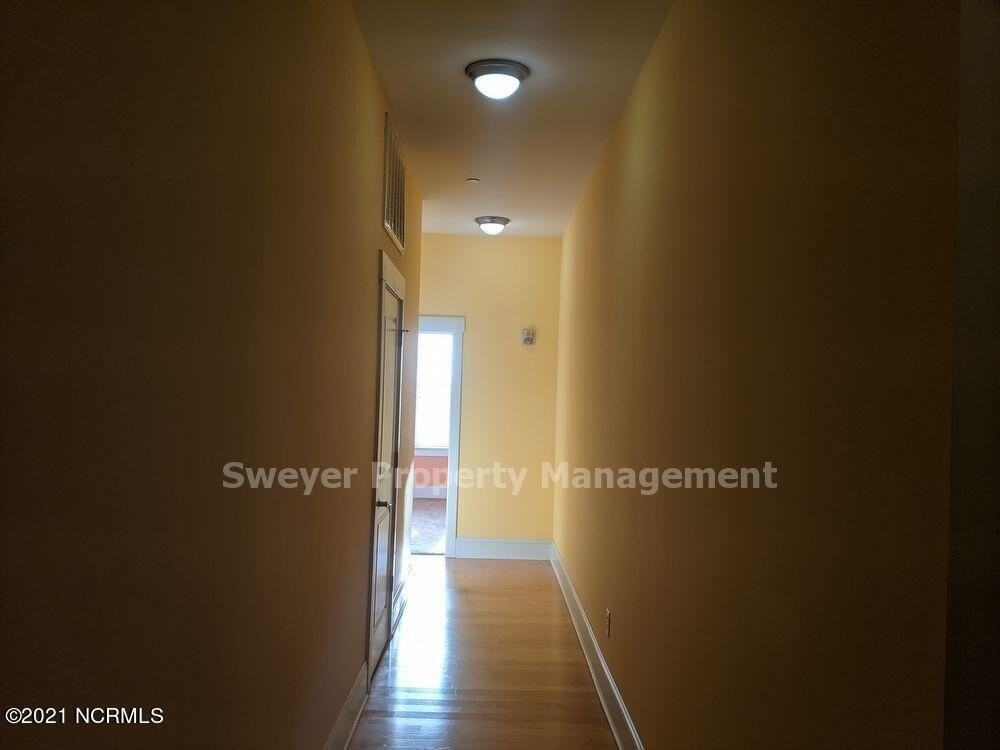 709 N 4th St - Photo 5 of 15