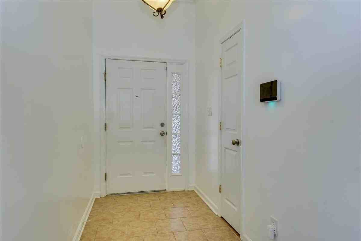 359 Washington St - Photo 6 of 37