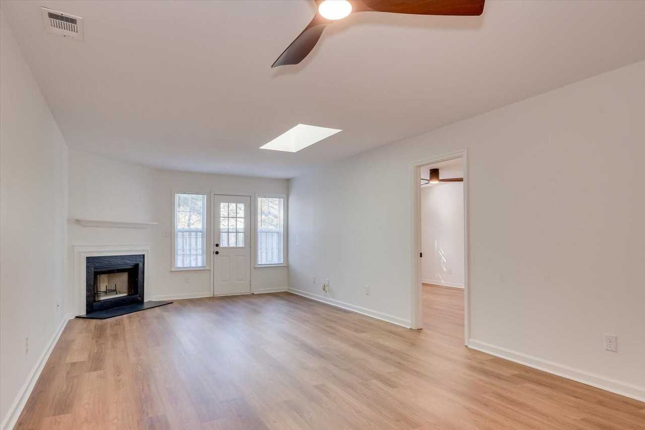 128 Barts Dr - Photo 7 of 28
