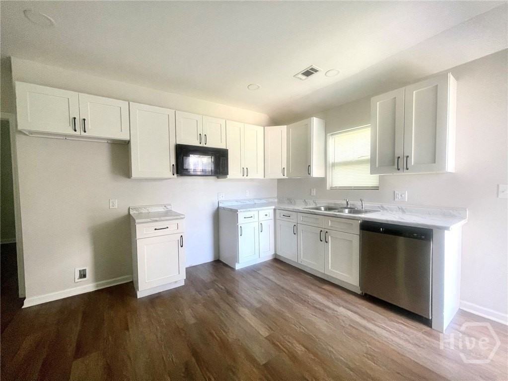 1112 E Bolton St - Photo 5 of 10