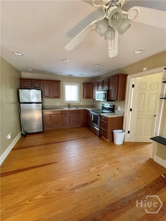 110 E Duffy St - Photo 5 of 11