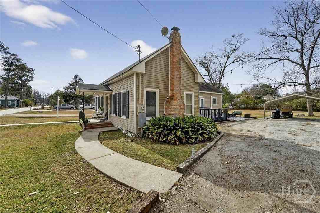 127 Morgan St - Photo 2 of 34