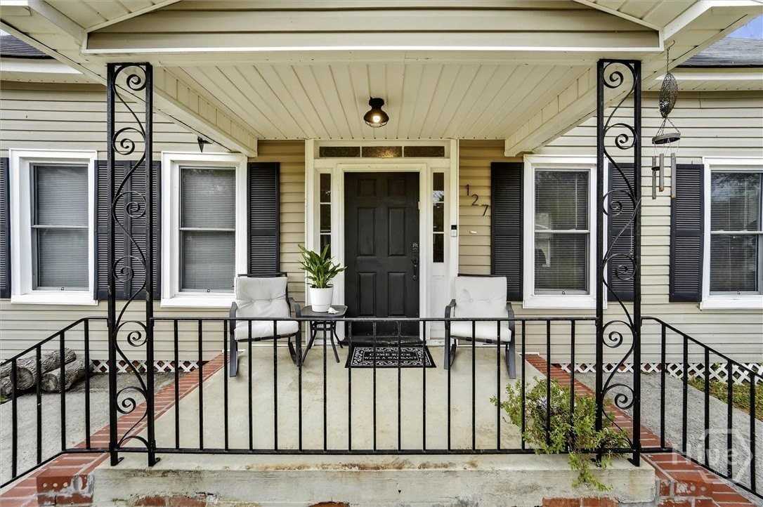 127 Morgan St - Photo 5 of 34