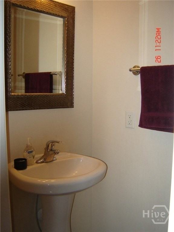 10 Travertine Cir - Photo 5 of 15