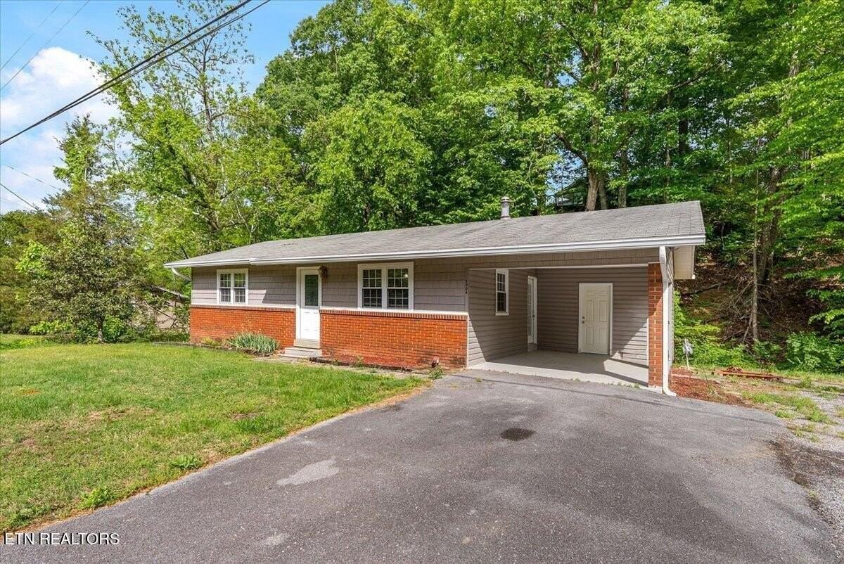 1004 Murphy Rd - Photo 3 of 25