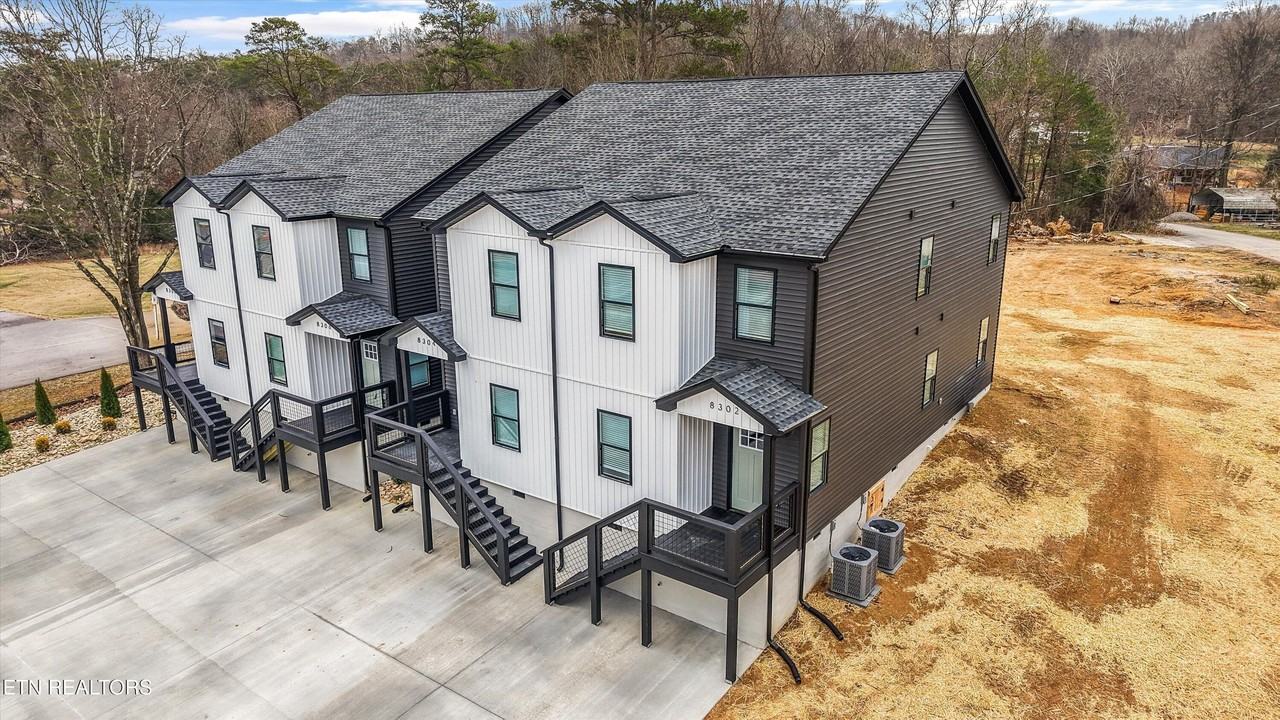 8306 Lobelia Ln - Photo 3 of 43