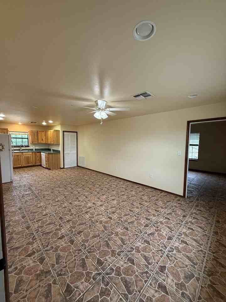 1441 Hidden Acres Rd - Photo 3 of 19