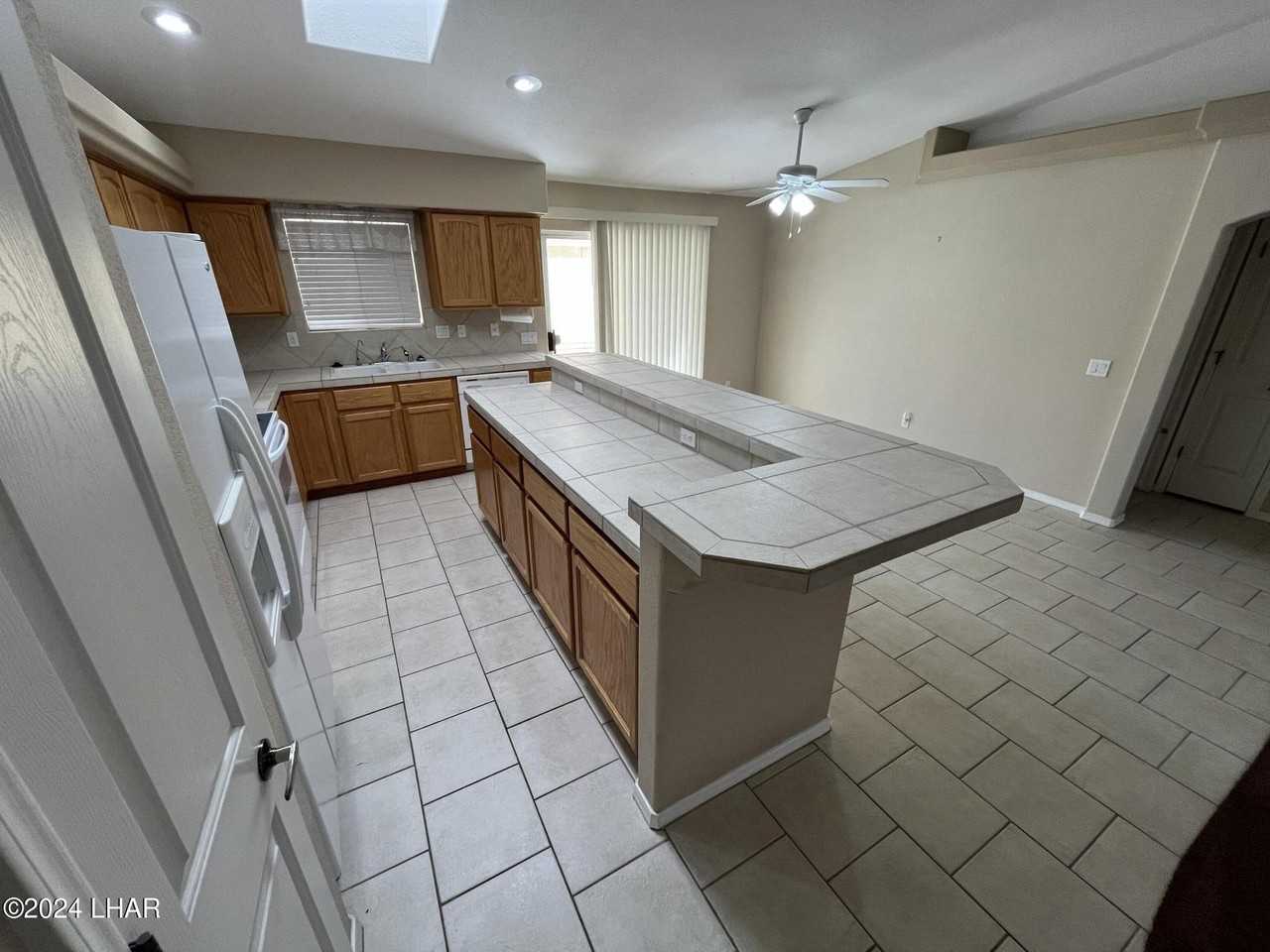 3258 Kiowa Blvd S - Photo 5 of 20
