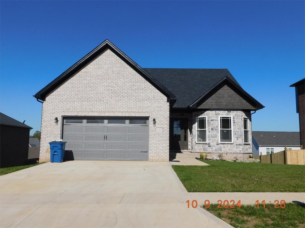 121 Dove Run Cir
