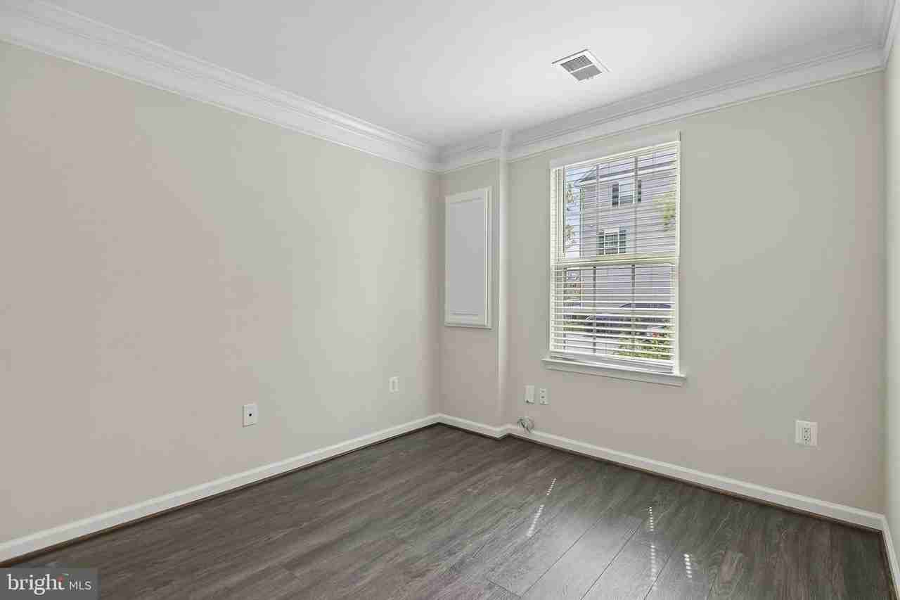 10018 Sandy Run Rd - Photo 5 of 45