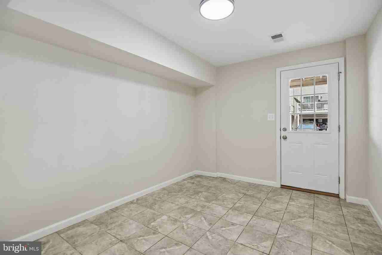10018 Sandy Run Rd - Photo 7 of 45