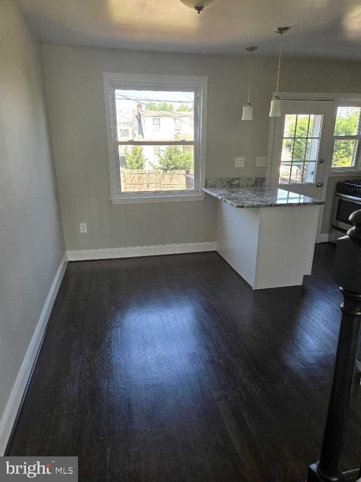 8120 Kavanagh Rd - Photo 6 of 23