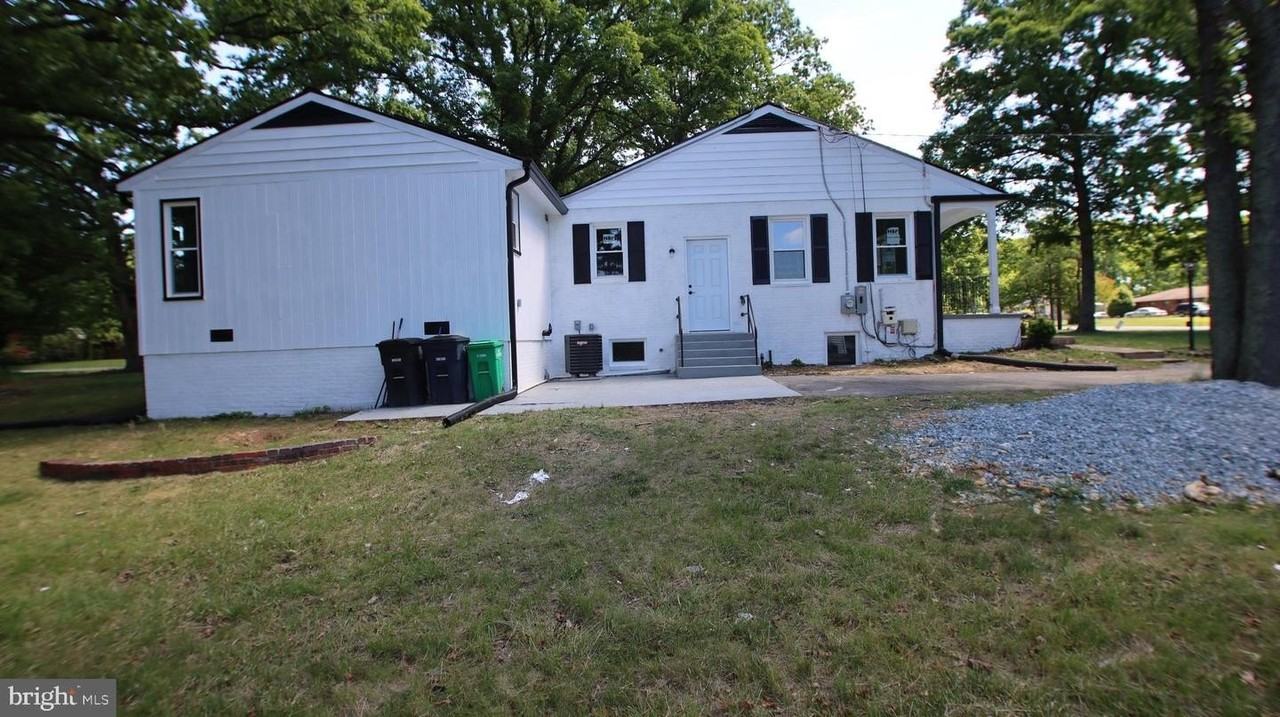 2608 Holly Dr - Photo 3 of 39