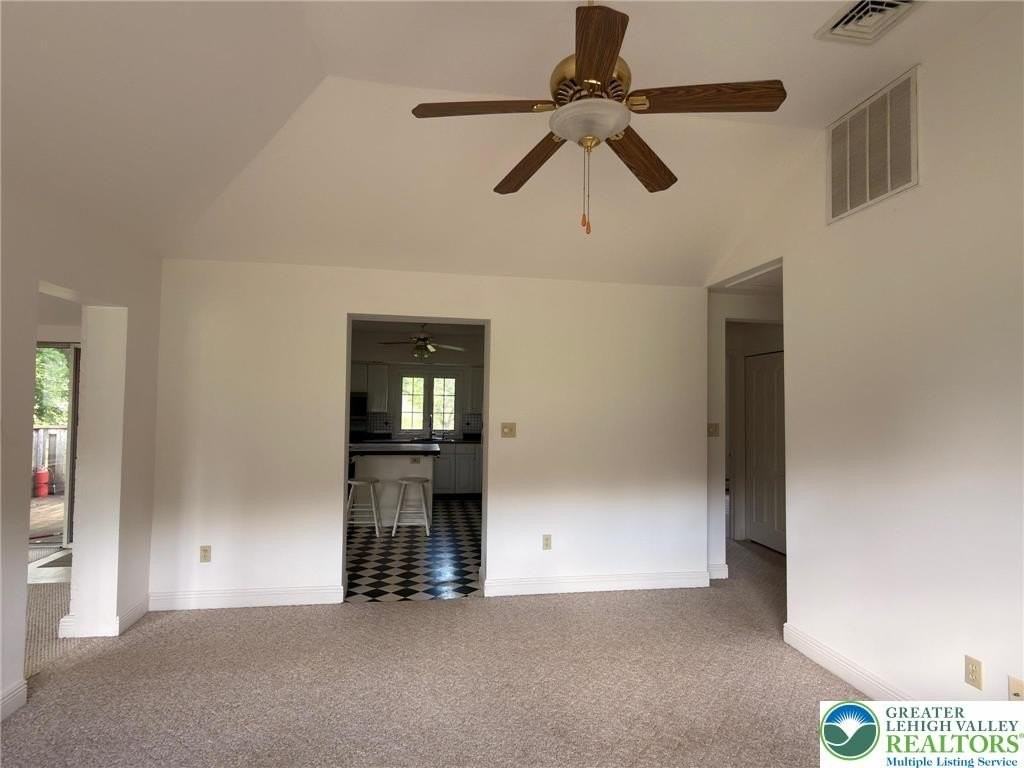9751 Newtown Rd #B - Photo 3 of 15