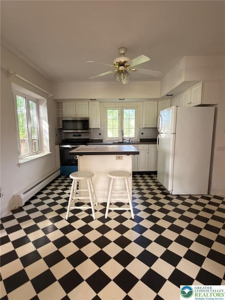 9751 Newtown Rd #B - Photo 6 of 15