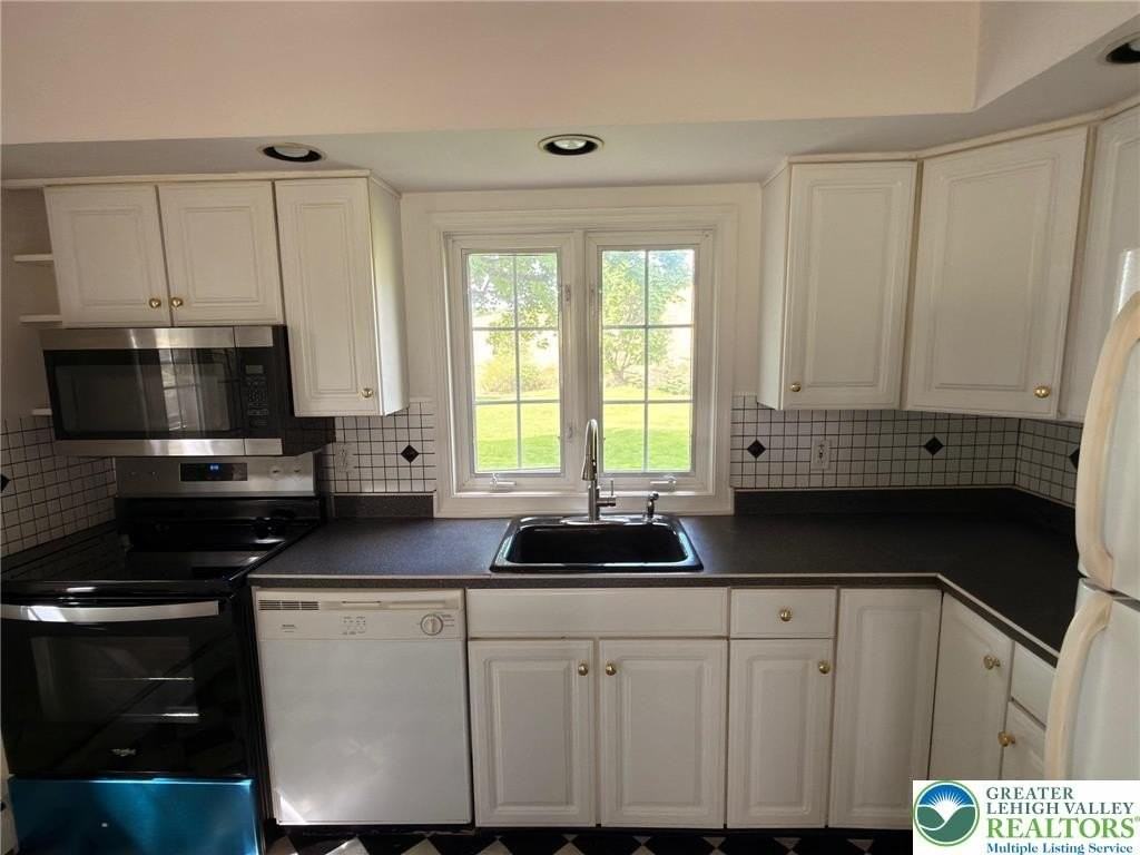 9751 Newtown Rd #B - Photo 7 of 15