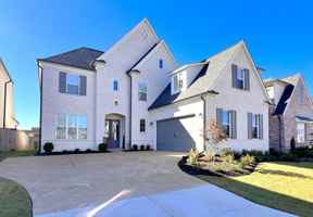 featured image of 607 Covington Walk Ln S