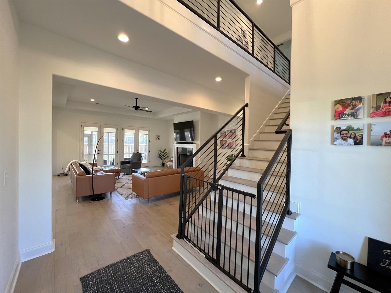 607 Covington Walk Ln S - Photo 2 of 34