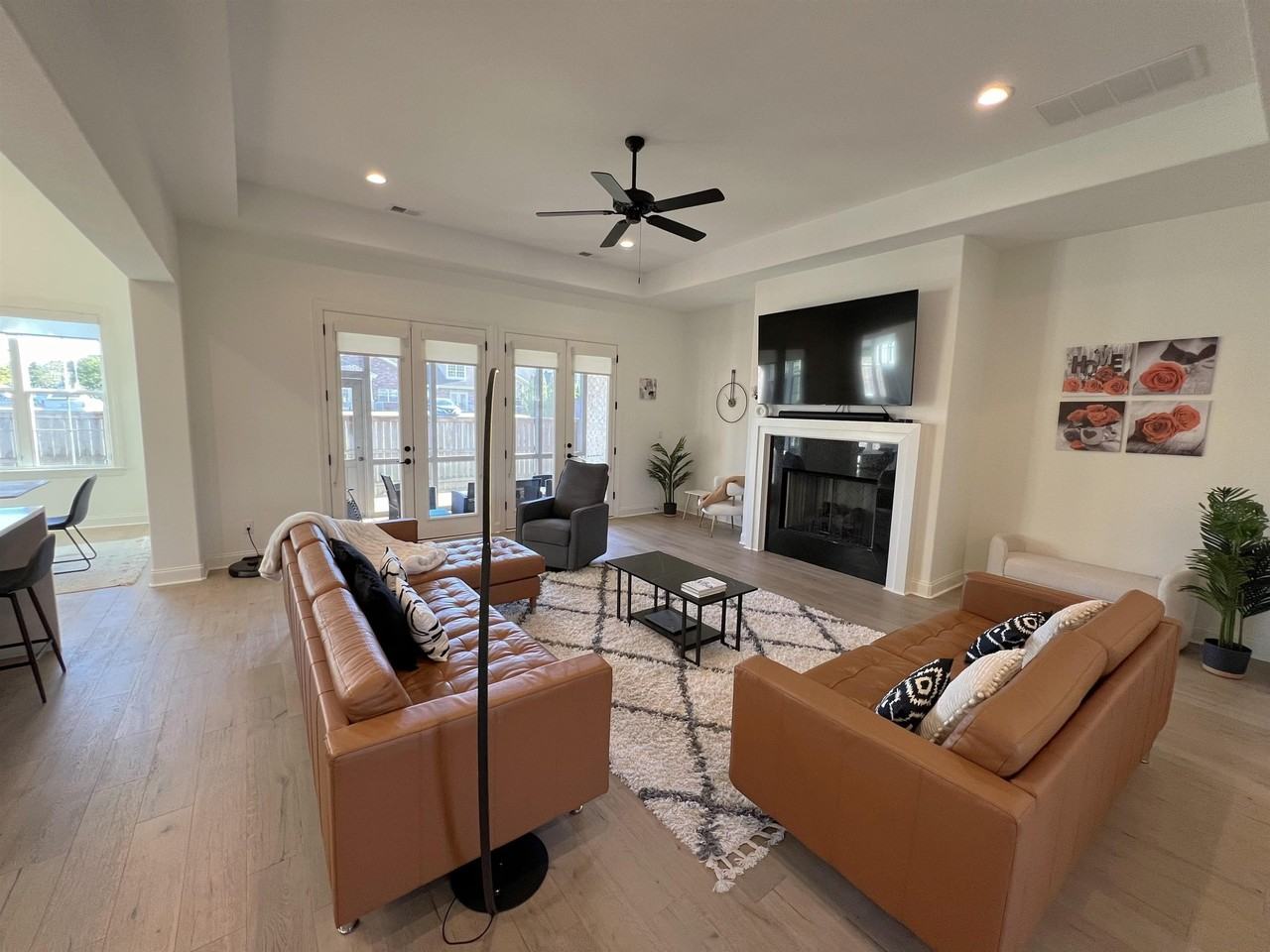 607 Covington Walk Ln S - Photo 4 of 34