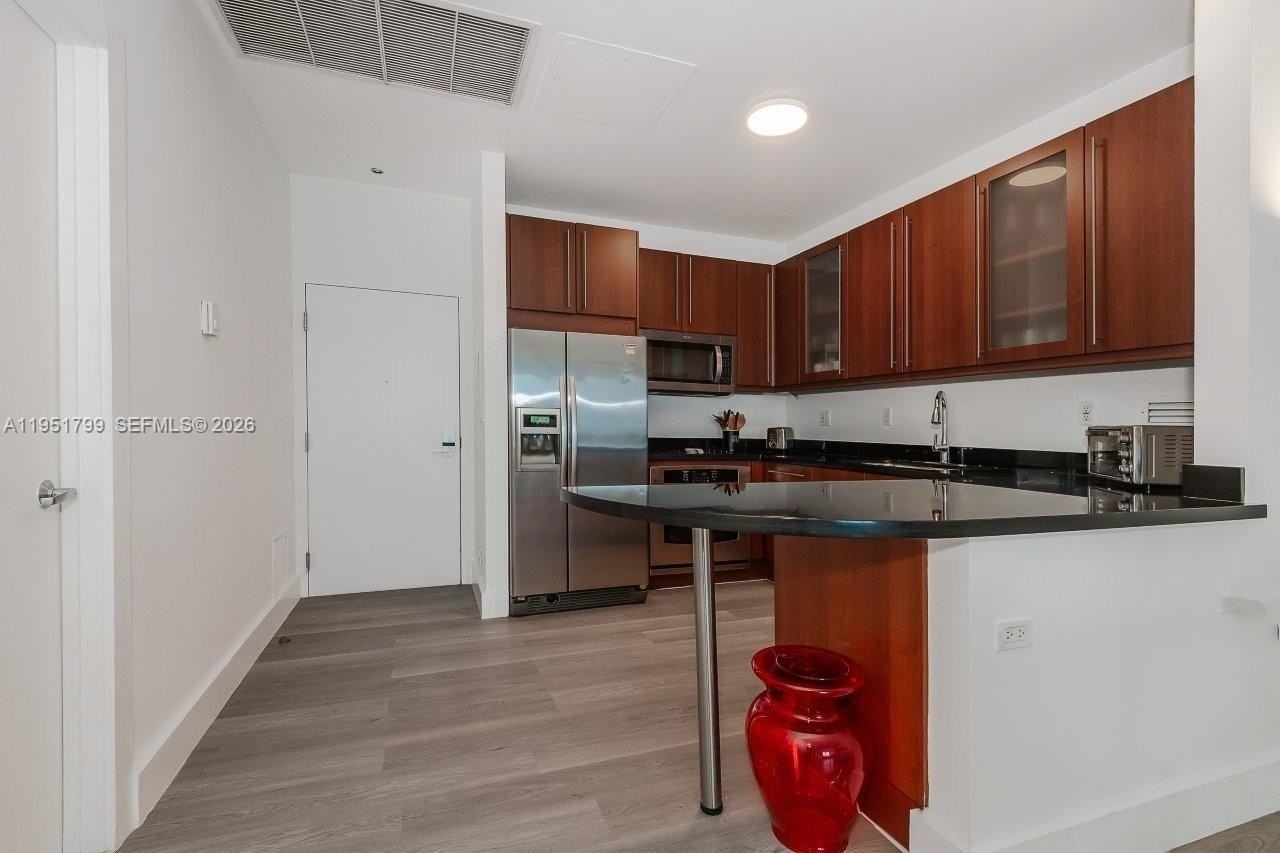 2301 Collins Ave #1636 - Photo 4 of 28