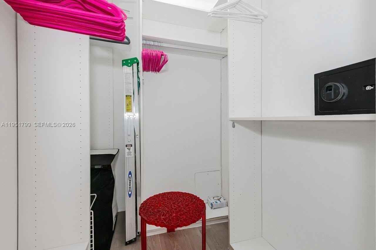 2301 Collins Ave #1636 - Photo 7 of 28