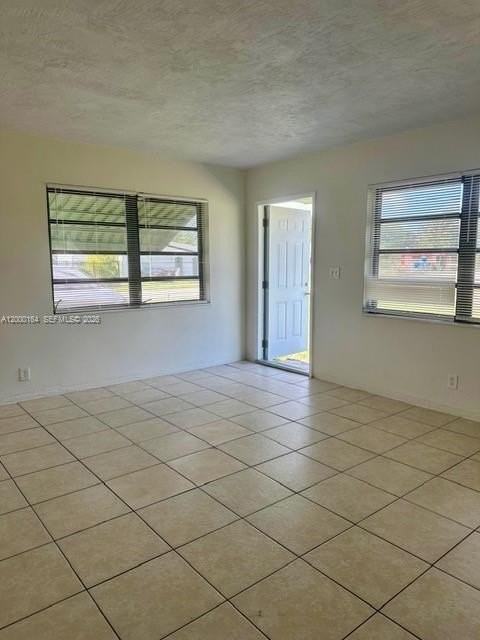 5649 Sw 27th St #1 - Photo 4 of 6