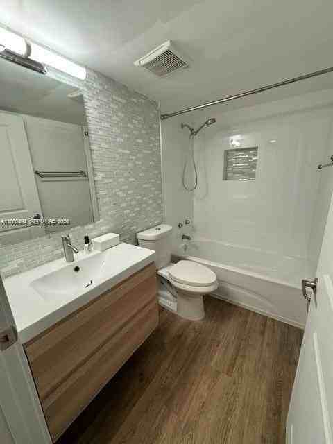 8620 Sw 212th St #103 - Photo 7 of 23