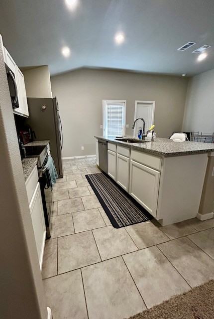 2916 Waverly Ave #1 - Photo 4 of 11