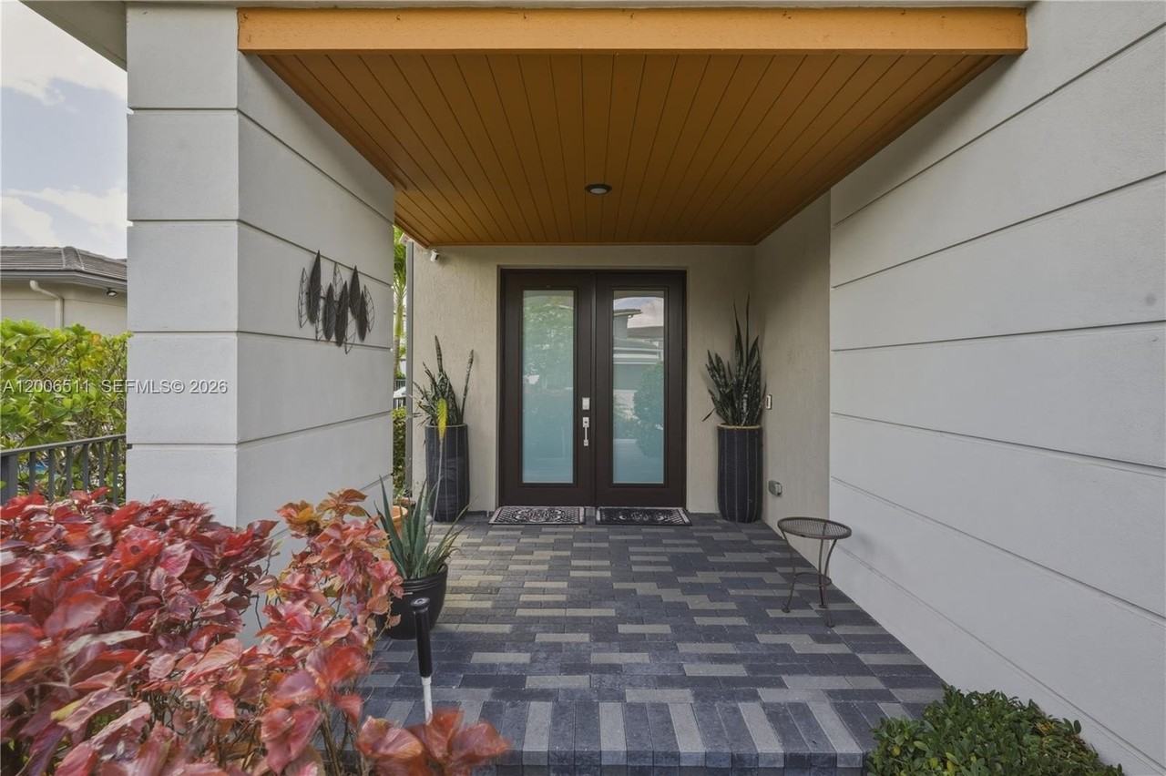 10730 Oceano Way - Photo 3 of 50