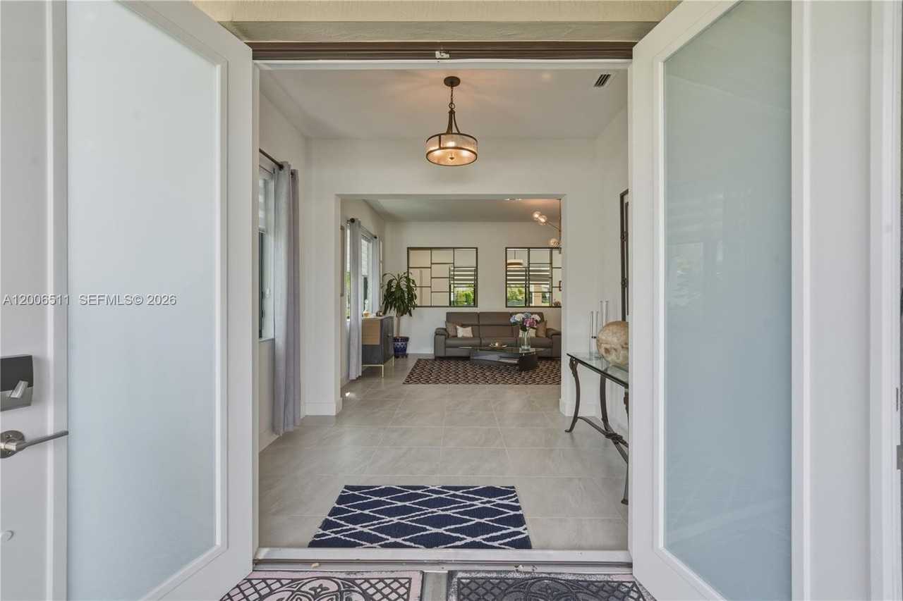 10730 Oceano Way - Photo 4 of 50