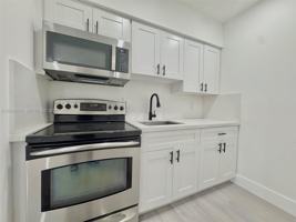 featured image of 417 Nw 2nd Ave #000