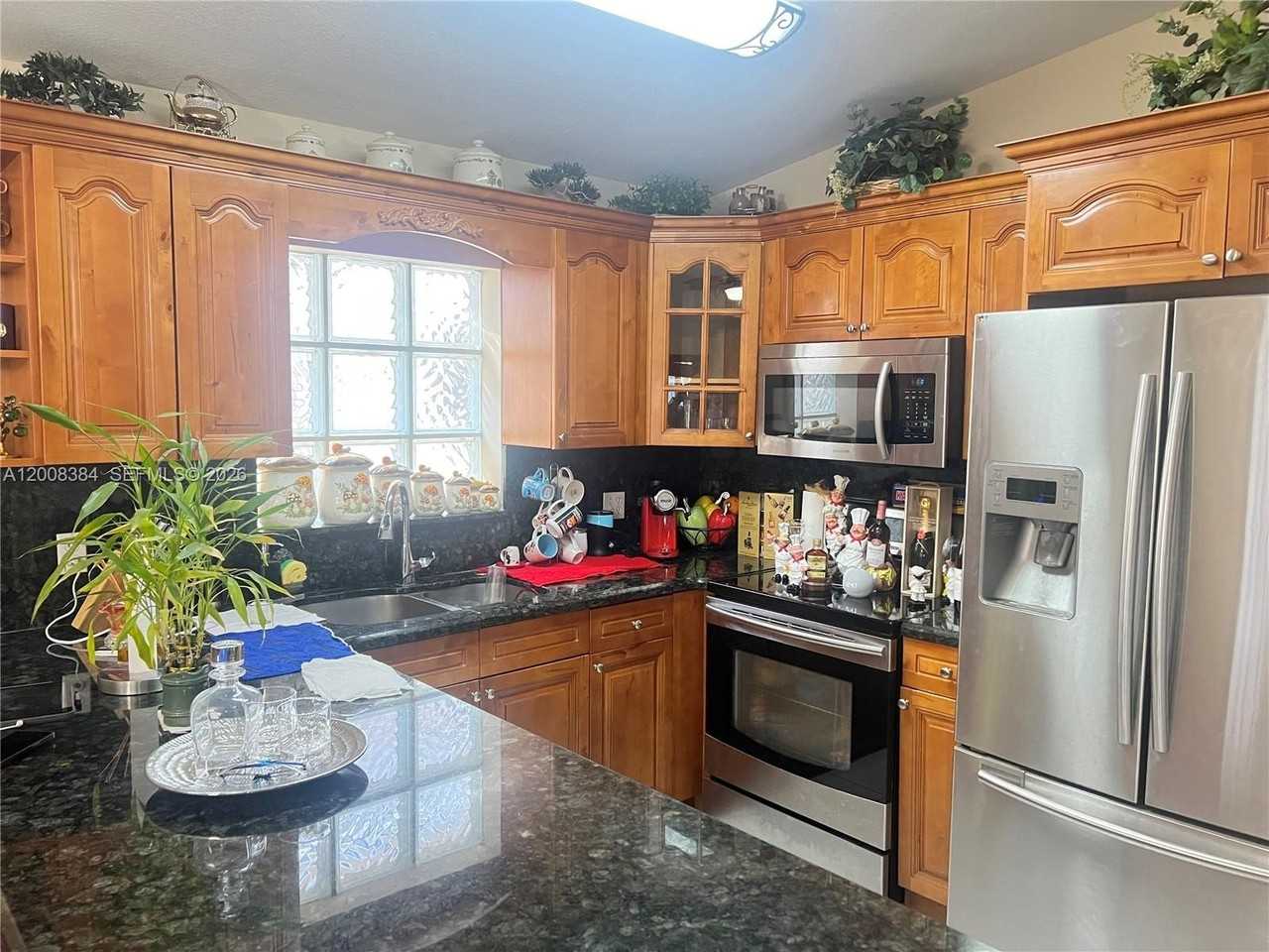 12377 Nw 97th Pl #12377 - Photo 2 of 16
