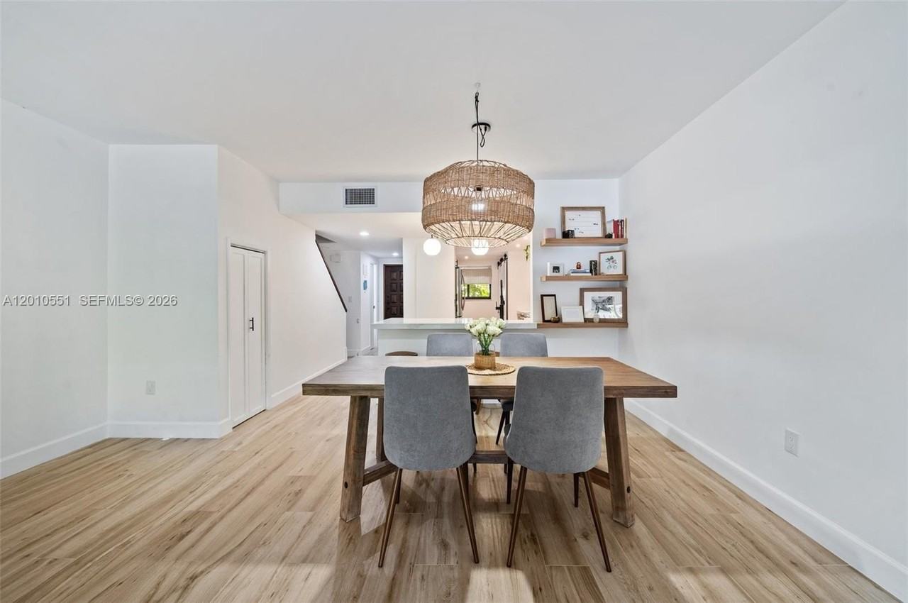2600 Cardena St #11 - Photo 5 of 16