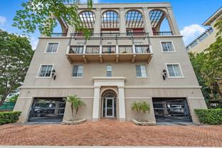 115 Mendoza Ave #202 - Photo 1 of 1