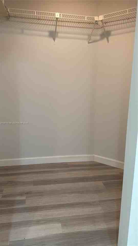 1407 Seagrape Cir - Photo 3 of 9