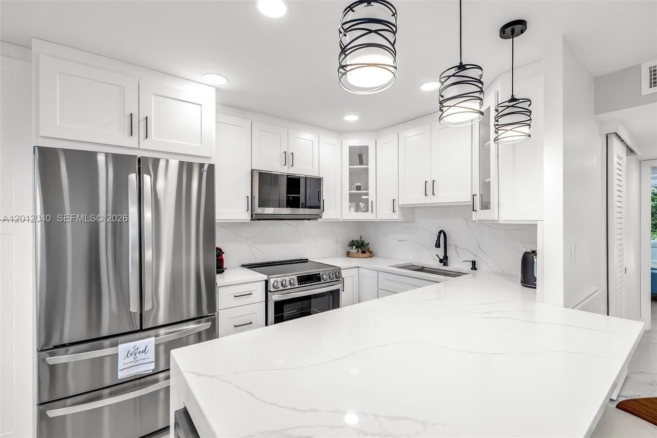 3042 Harwood D #3042 - Photo 5 of 34