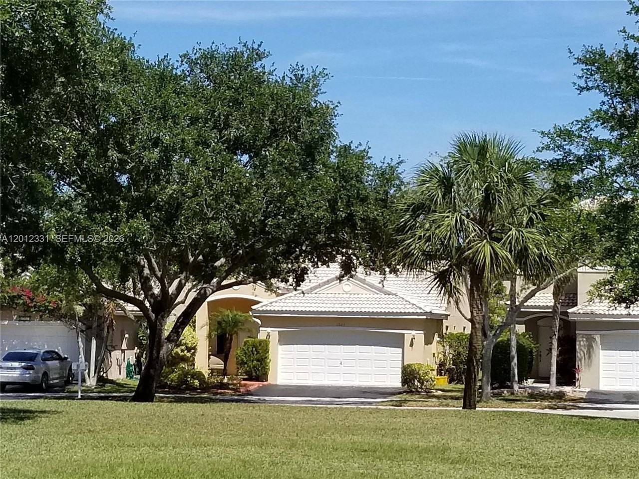 1527 Palermo Dr - Photo 2 of 24