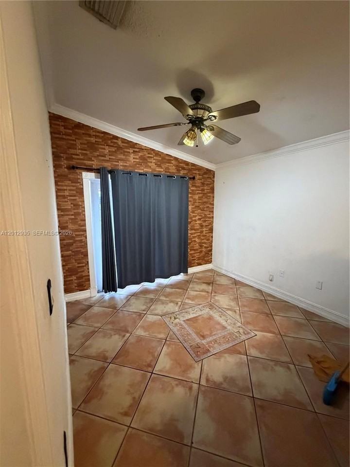 8435 Nw 189th Ln #1403 - Photo 3 of 7