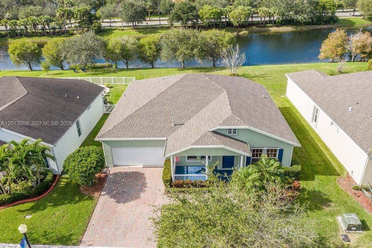 10671 Sw Waterway Ln - Photo 3 of 23