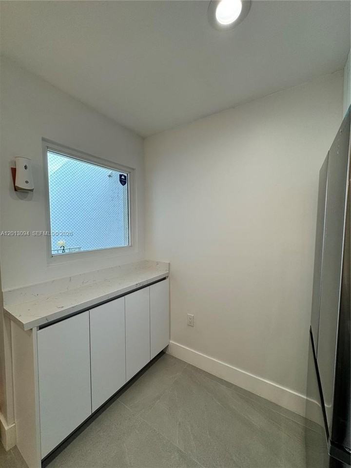 4708 Nw 114th Ave #204-3 - Photo 5 of 25